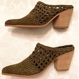 Jeffrey Campbell | Leone Pointy Toe Mule